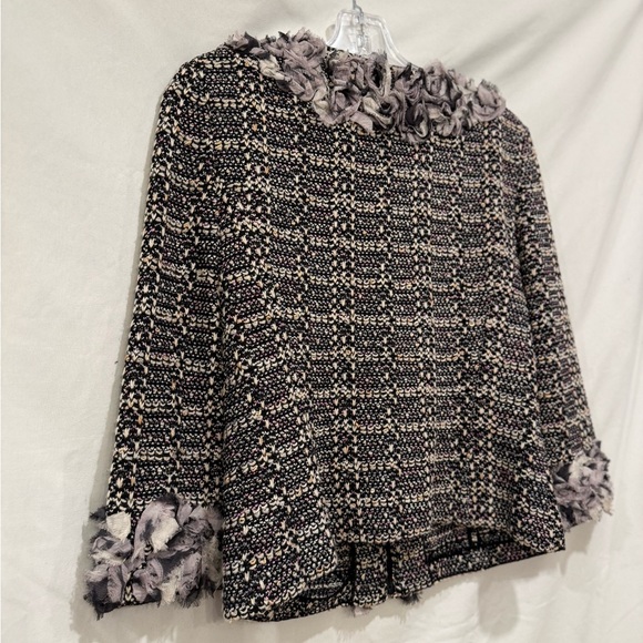 ST JOHN Jacket size 6 Purple Black White Boucle Tweed Ruffle Trim Zip Up - Picture 10 of 11